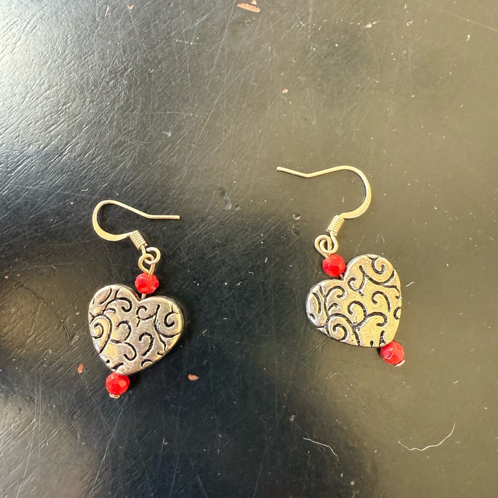 Elegant Heart-Shaped Gold and Red Earrings